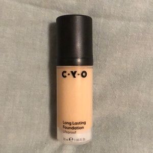 Discontinued CYO 103 Long Lasting Foundation